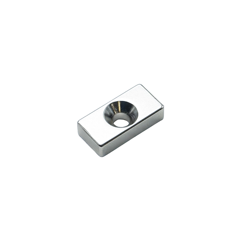 Alüminyum Profil Makine Kapakları İçin 20×10×5 mm N35 Havşa Delikli Neodyum Mıknatıs